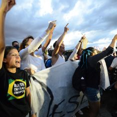 Brésil : Les habitants dans la rue à un an de la Coupe du monde