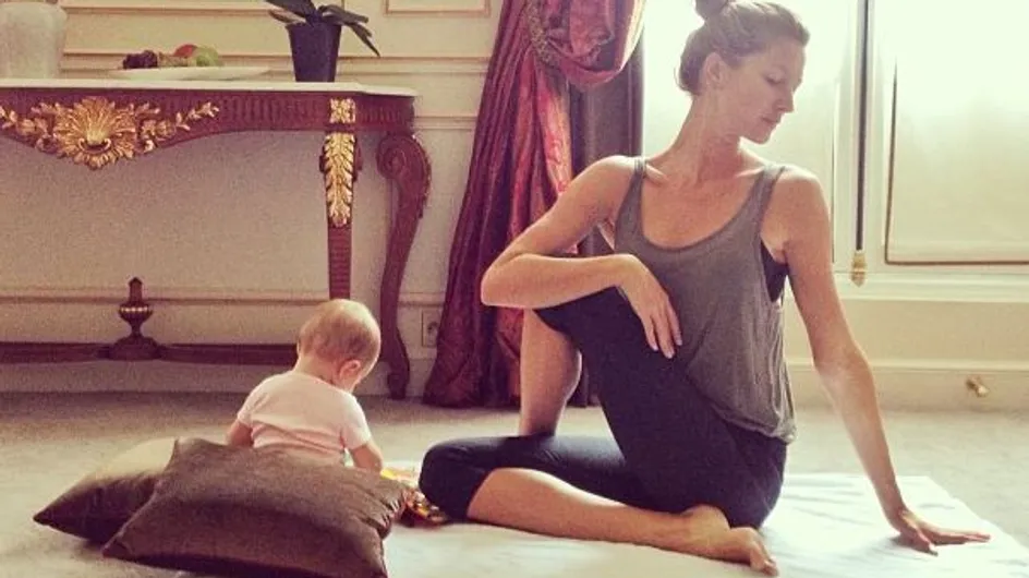 Gisele Bündchen : Elle fait du yoga avec son bébé (Photos)