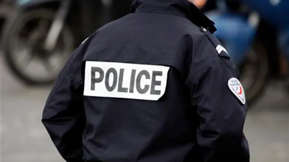 Paris : Des adolescents traînent une femme et son bébé au sol pour voler un collier