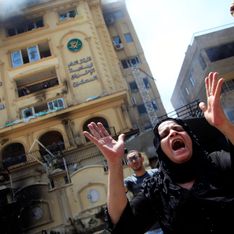 46 violaciones a mujeres. La otra cara de las protestas de Egipto