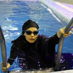Natation : Une Iranienne disqualifiée à cause de sa tenue (Vidéo)