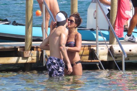 Cesc Fábregas y su novia Daniella