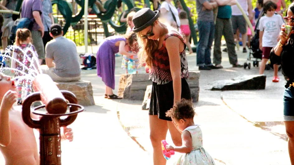 Beyoncé : Balade au parc avec Blue Ivy (Photos)