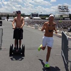 Topless 1D: Niall Horan and Harry Styles strip off as they continue extreme fitness regime