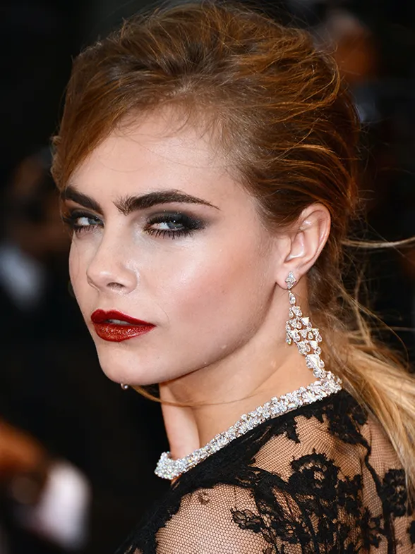 Watch: How To Do The Perfect Power Brow