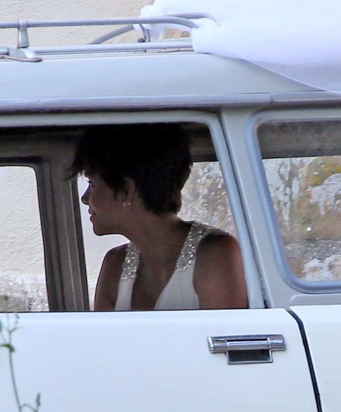 Halle Berry, con su vestido de novia