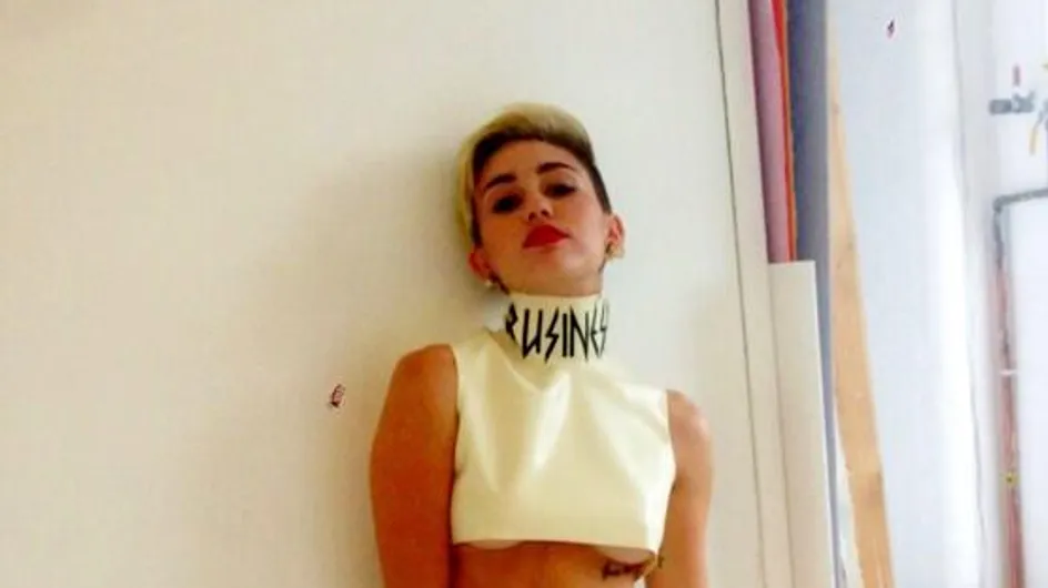 Miley Cyrus : Un look et une pose très provocants (Photos)