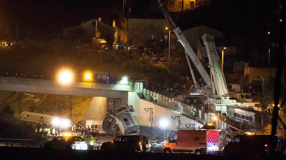 El accidente de tren en Santiago de Compostela deja 80 muertos y 178 heridos