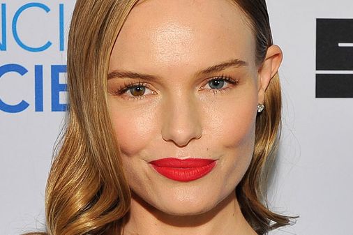 Watch: How to get the perfect red pout
