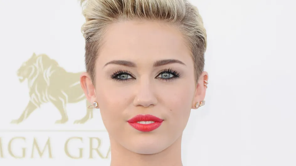 Miley Cyrus : Nue pour Marc Jacobs et la bonne cause