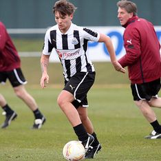 Louis Tomlinson sparks One Direction split rumours as he's signed by Doncaster Rovers