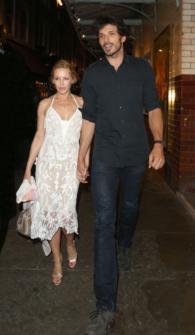 Andrés Velencoso y Kylie Minogue