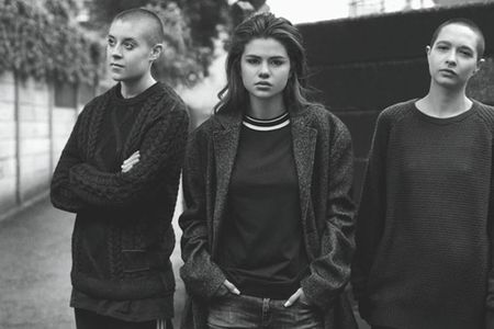 First look: Selena Gomez gets a London makeover