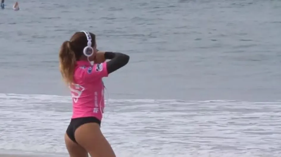 Buzz : Découvrez l’échauffement très sexy de la surfeuse Anastasia Ashley (Video)