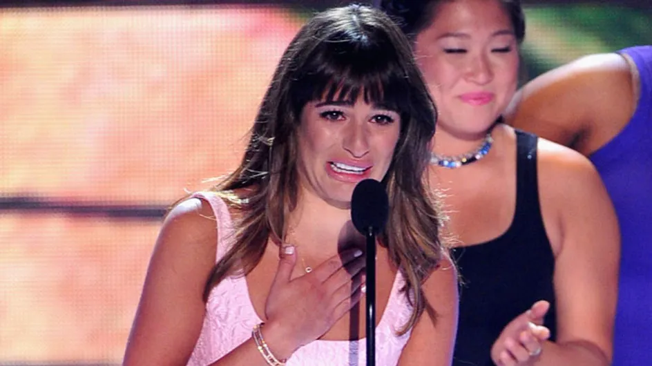 WATCH Lea Michele dedicates Teen Choice Award to Cory Monteith in tearful speech