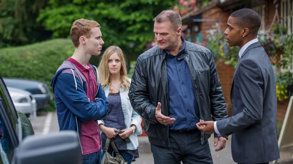 EastEnders 27/08 – It’s time to collect the money