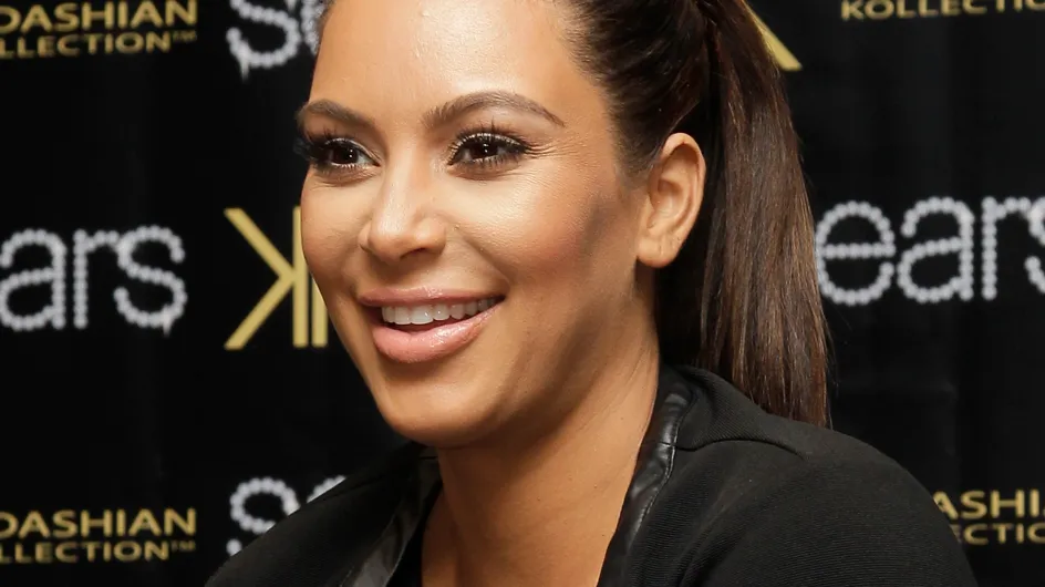 Kim Kardashian dévoile sa nouvelle silhouette dans une petite robe noire
