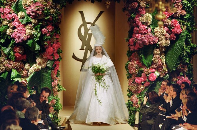 Desfile Alta Costura julio 2001