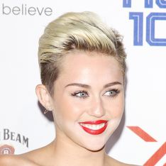 Miley Cyrus : Elle oublie (encore) son pantalon