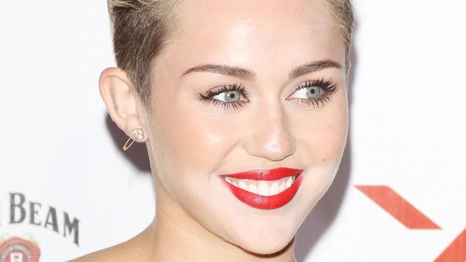 Miley Cyrus : Elle oublie (encore) son pantalon