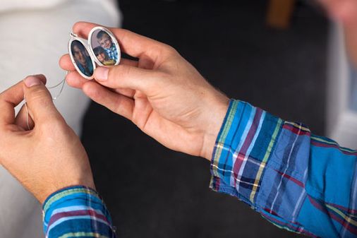 Will took Anna's locket as a token