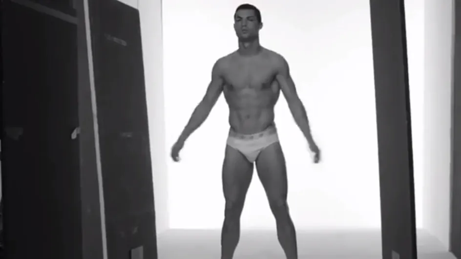 Cristiano Ronaldo : En slip pour annoncer sa ligne de sous-vêtements (vidéo)