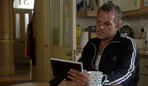 David thinks over how he's not been there for his family