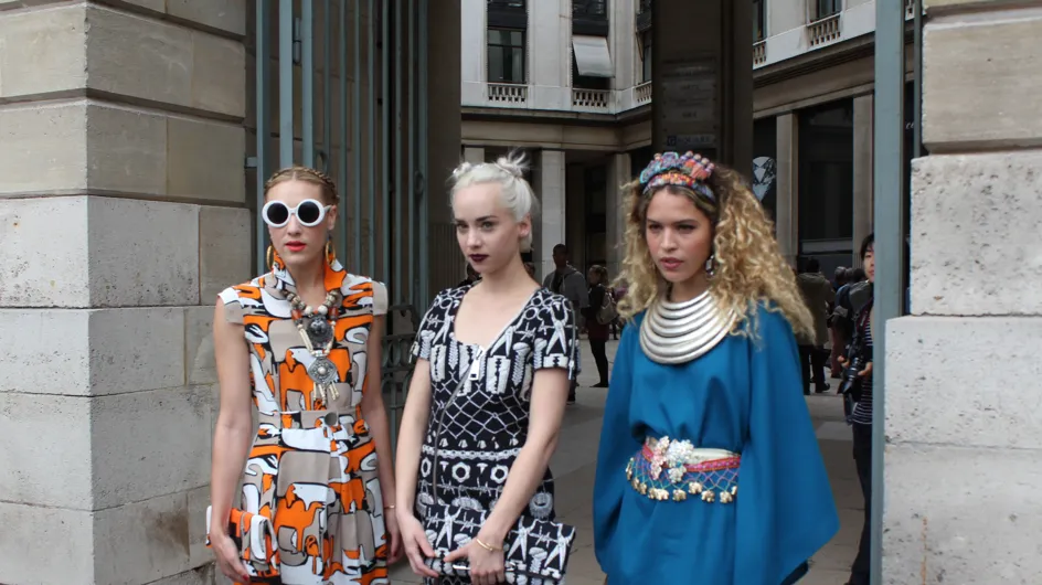 Fashion Week : Street Style coloré au défilé Jean-Charles de Castelbajac (Photos)