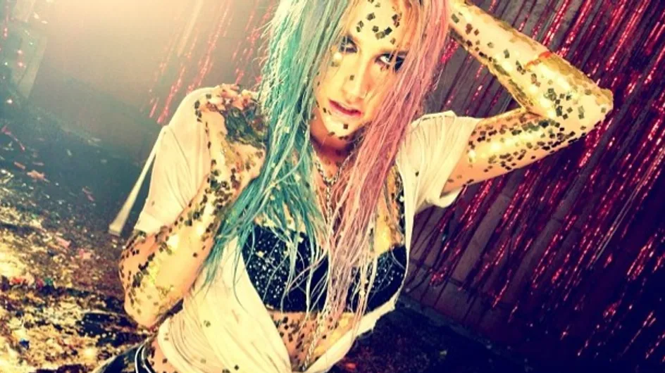 Ke$ha : Elle rivalise de vulgarité avec Miley et Rihanna (Photos)