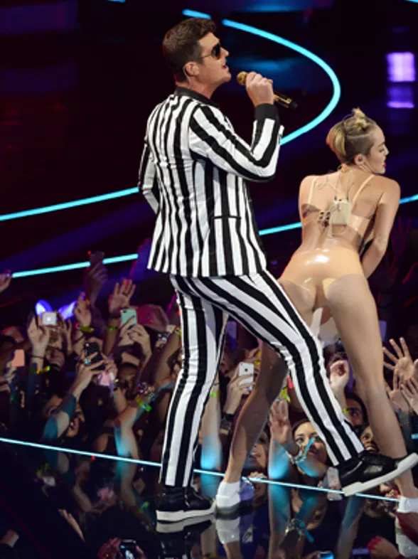 Robin Thicke blames VMA Awards twerking incident on Miley Cyrus
