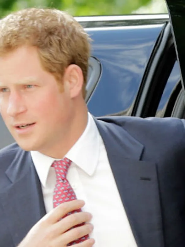 Prince Harry’s caught going for a midnight Nandos