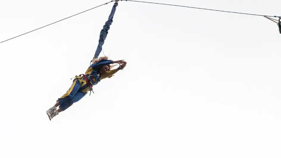 Beyoncé : Elle saute d'une tour haute de 328 mètres ! (Vidéo)