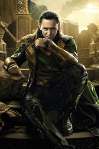 Tom Hiddleston