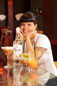 Dana Moreno, coctelera de Estado Puro