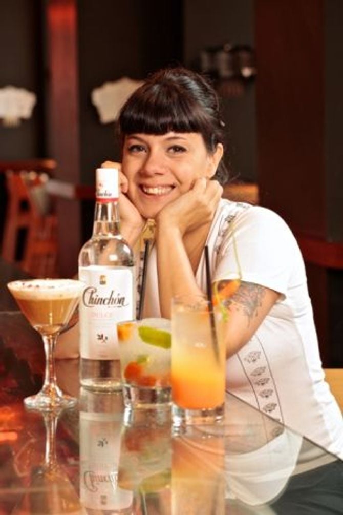 Dana Moreno, coctelera de Estado Puro