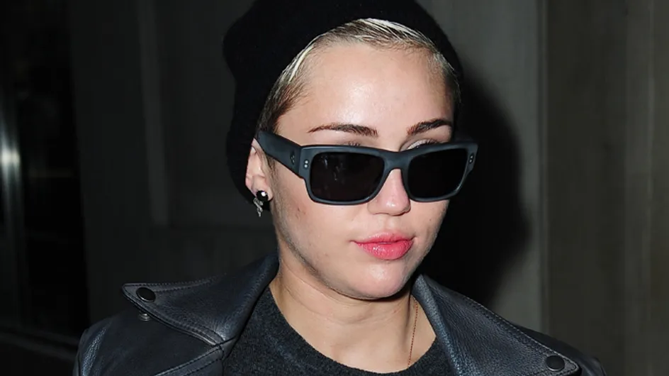 Did Miley Cyrus smoke weed on stage at MTV EMA awards?