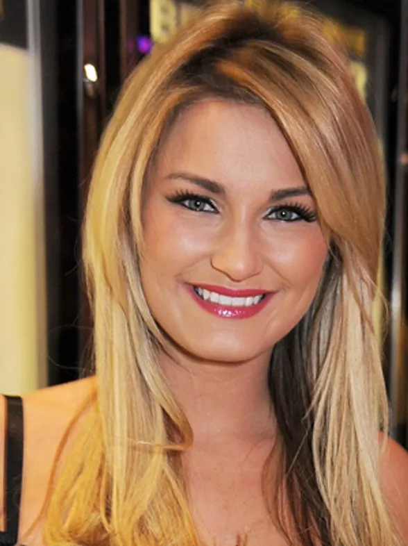 Sam Faiers declares Amy is only interested in Joey Essex to be popular
