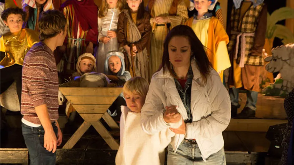Coronation Street 20/12 – Drunk Kylie shows up at the school Nativity play