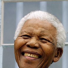 12 chemises pour rendre hommage à Nelson Mandela