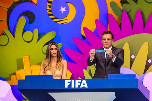 Fernanda Lima no sorteio para a Copa do Mundo FIFA 2014