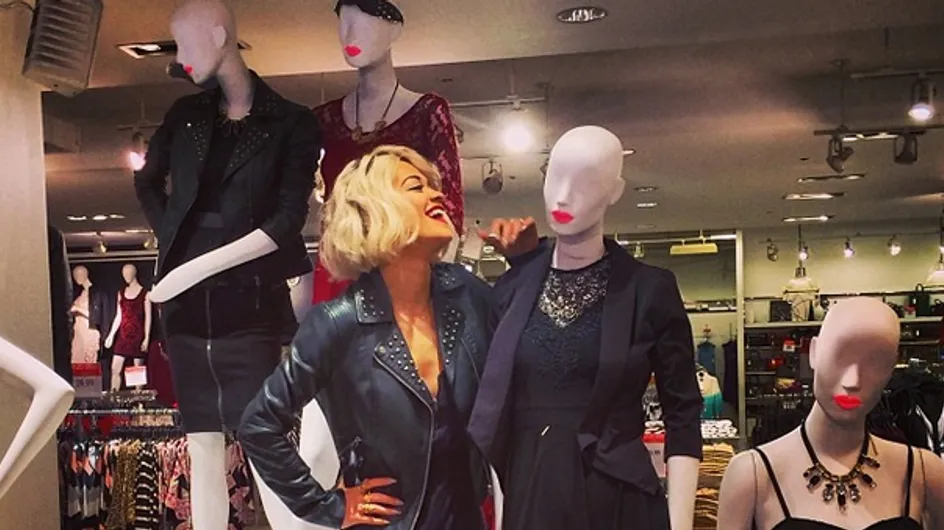 Rita Ora : Chic pour shopper la collection Material Girl chez Macy’s