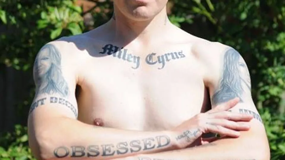 Miley Cyrus : Un fan se couvre de tatouages en son honneur (photos)