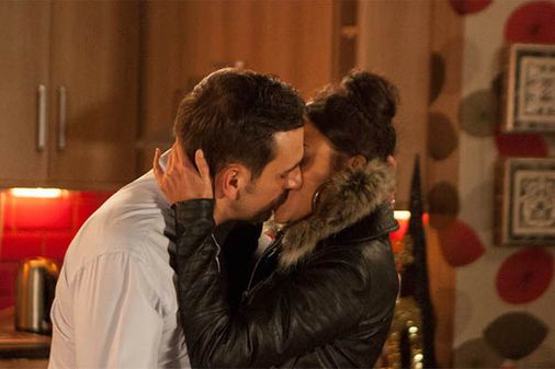 Peter and Tina passionately kiss