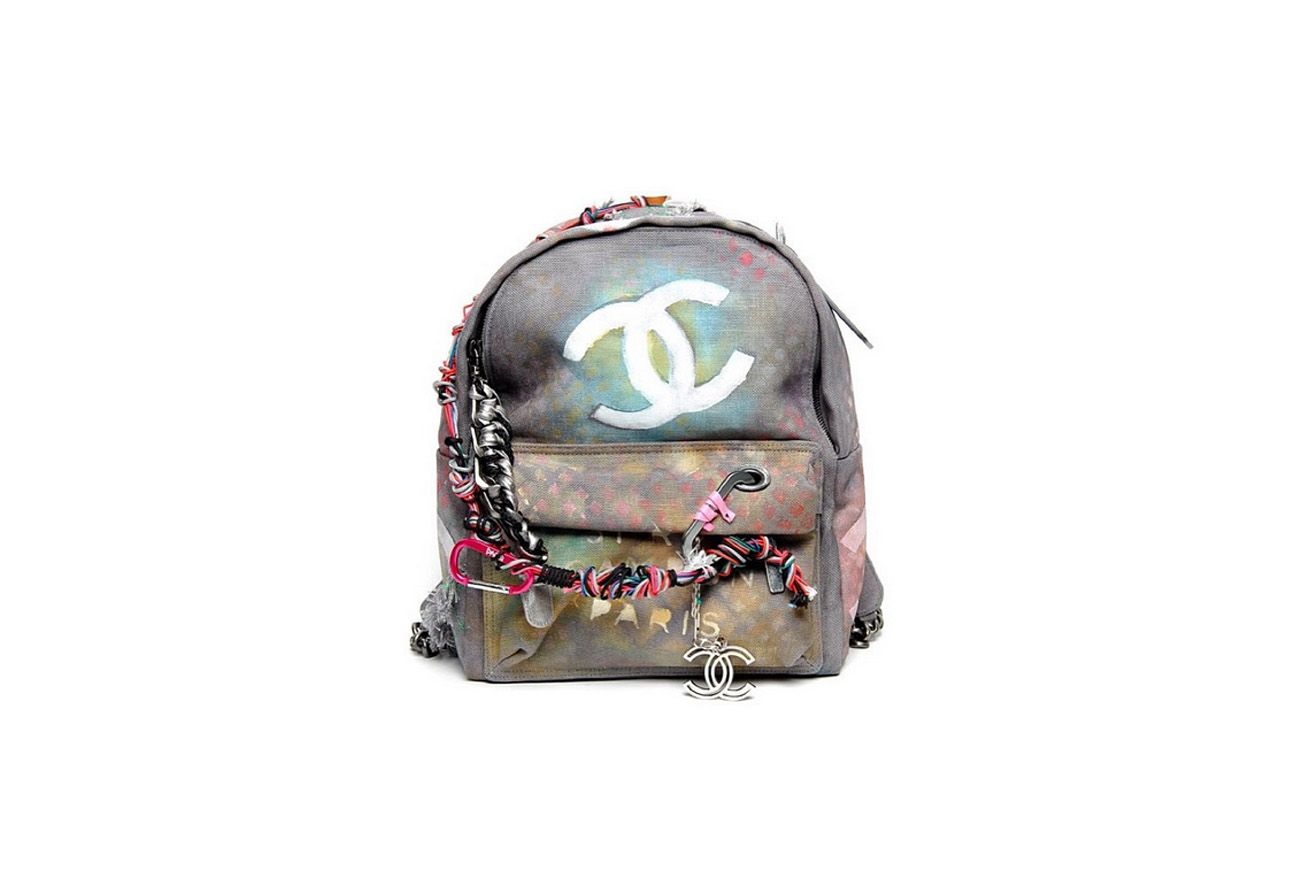 Chanel : Le sac à dos graffiti fait polémique (Photos)