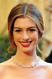 Anne Hathaway