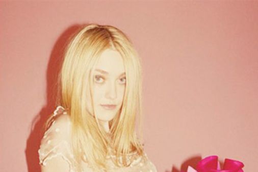 Dakota Fanning en la polémica campaña de Oh Lola