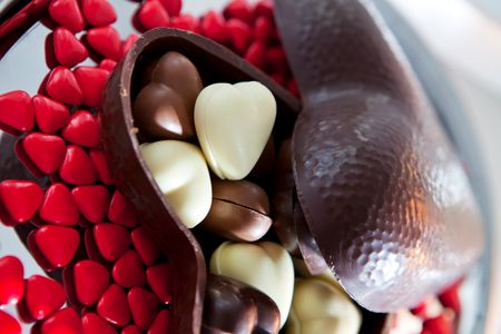 Caja de chocolate con deliciosos caramelos