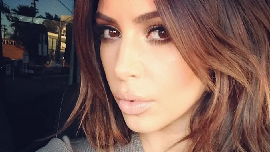 Kim Kardashian : Elle se fait refaire les seins en direct (vidéo)