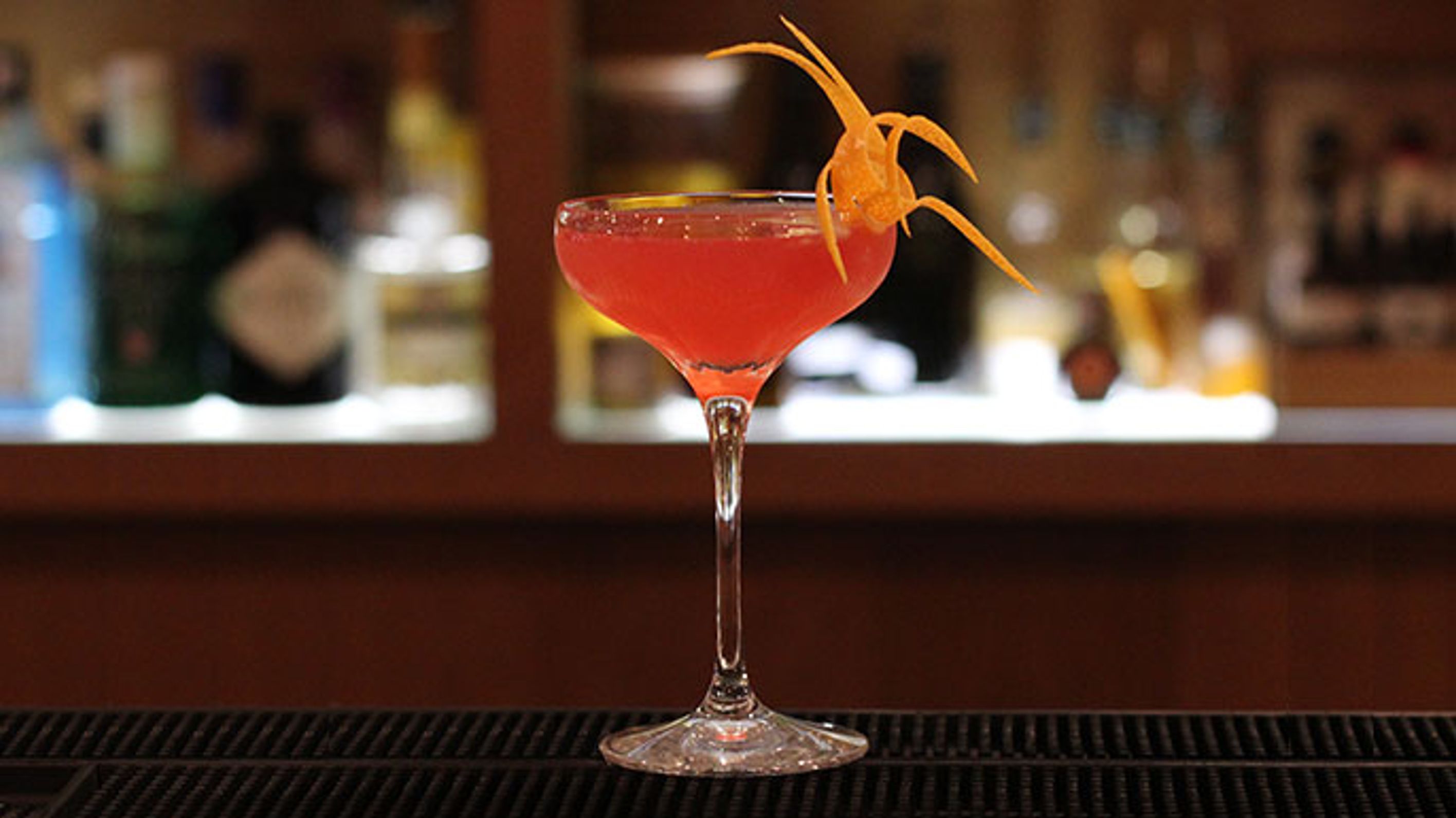 How To Make The Perfect Jasmine Cocktail