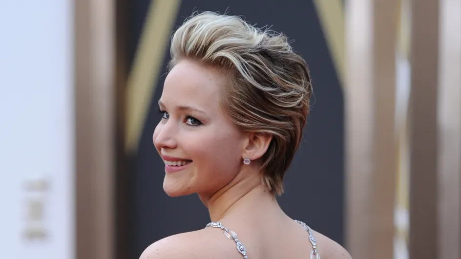 WATCH: Jennifer Lawrence falls over at the Oscars... again